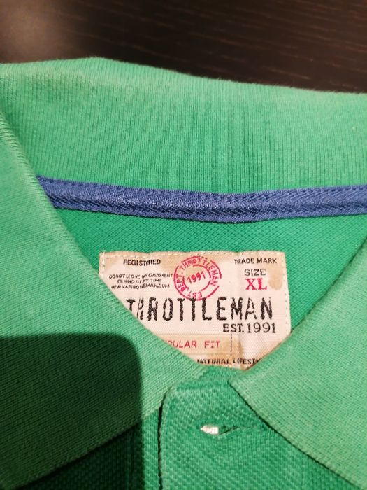 3 polos de marca L e XL