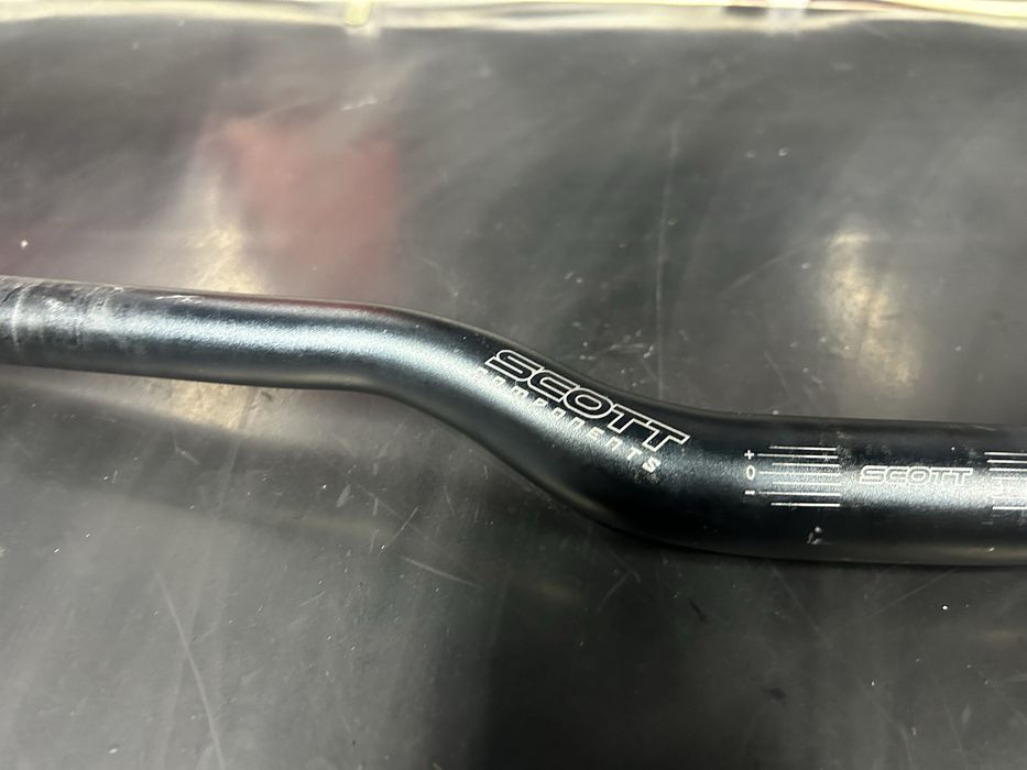 Kierownica scott pilot pro 31.8x680 mm