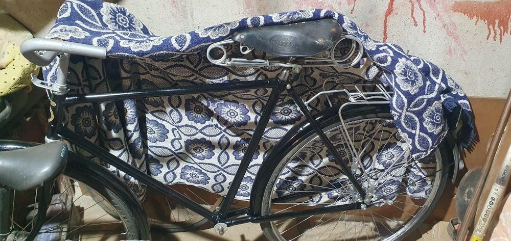 Pasteleira antiga roda 28 restaurada