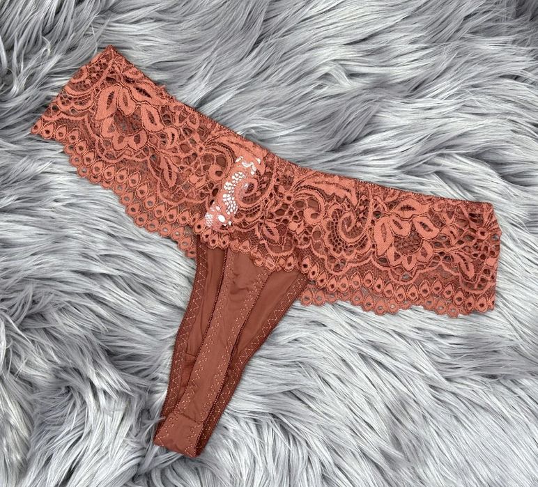 l 40 stringi majtki koronka intimidao