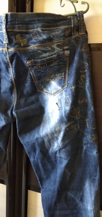 Джинсы женские красивые