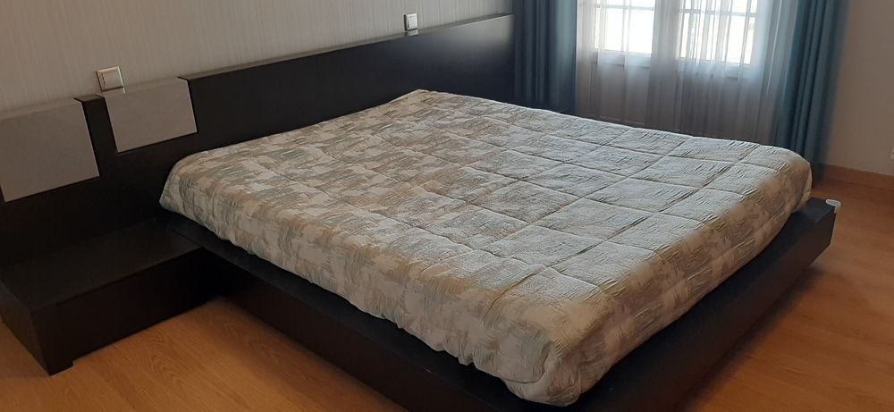 Cama de casal 2,00m x 1,60 m