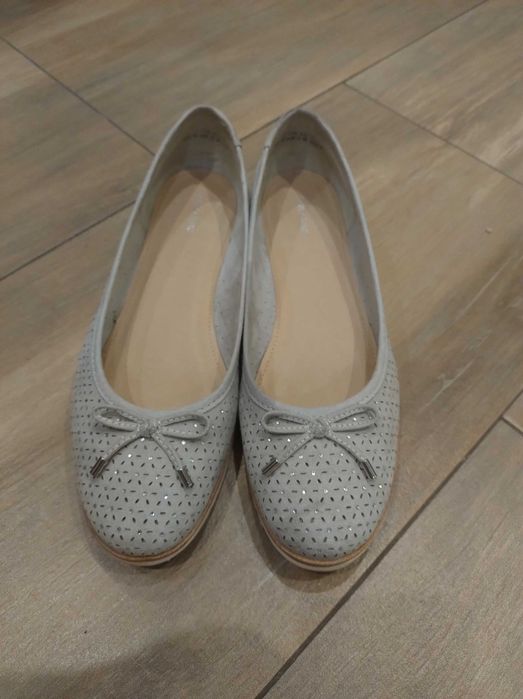 Baleriny na podwyższeniu 42