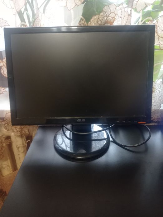 Продам компьютер с монитором рабочий