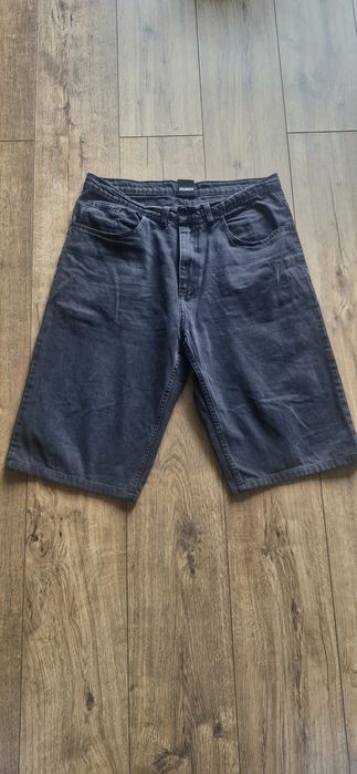 Czarne jeansowe spodenki rozm.L
