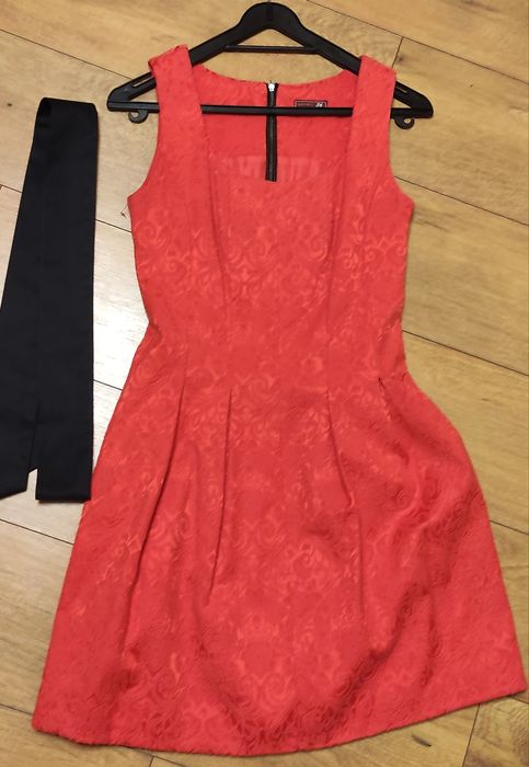 Czerwona sukienka 36 na wesele