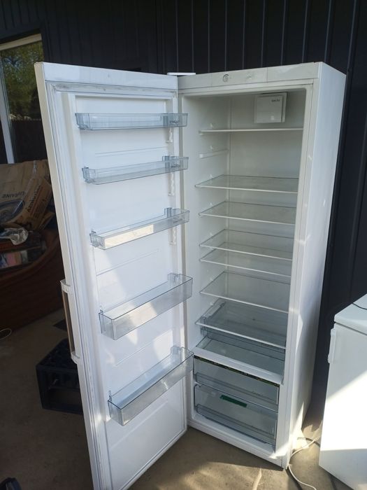 Холодильники та морозтльні камери