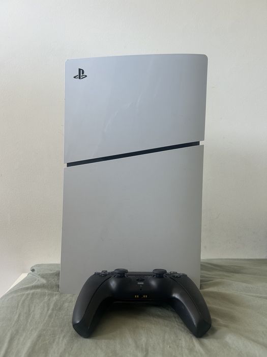 Playstation 5 com Leitor de Disco ( 500GB )
