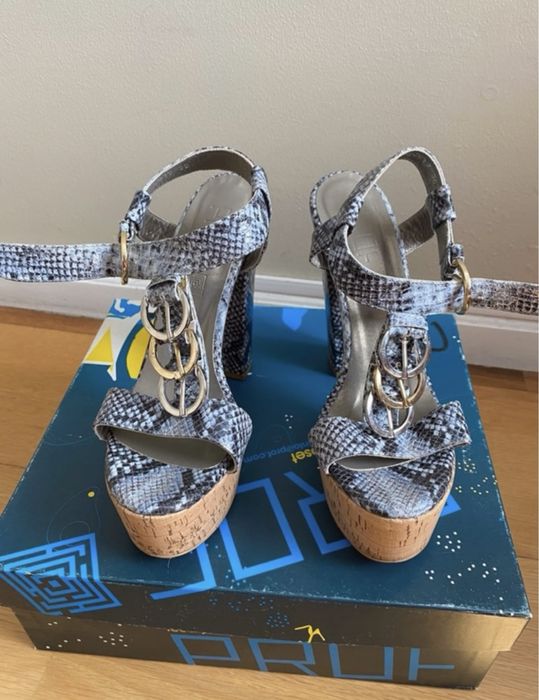 Sandálias Prof padrão cobra