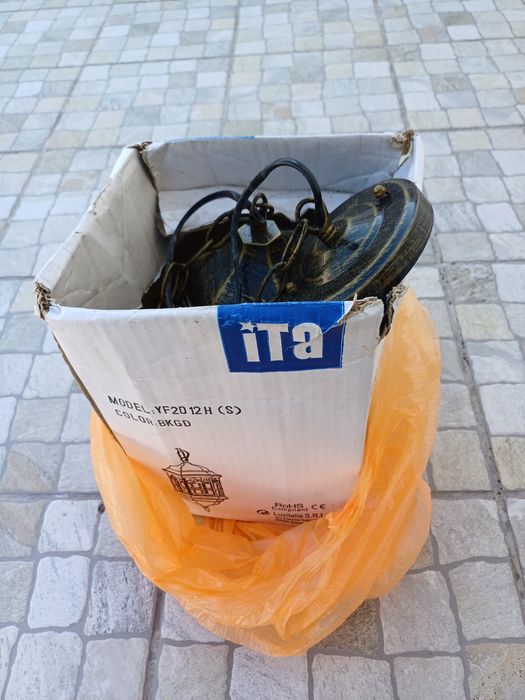 Candeeiro novo em caixa