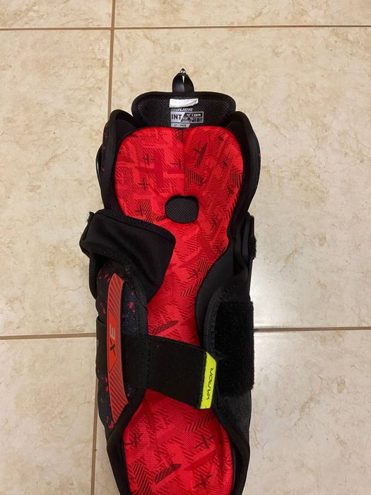 2 ПАРИ  Наколінники для хокею «bauer vapor 3x»