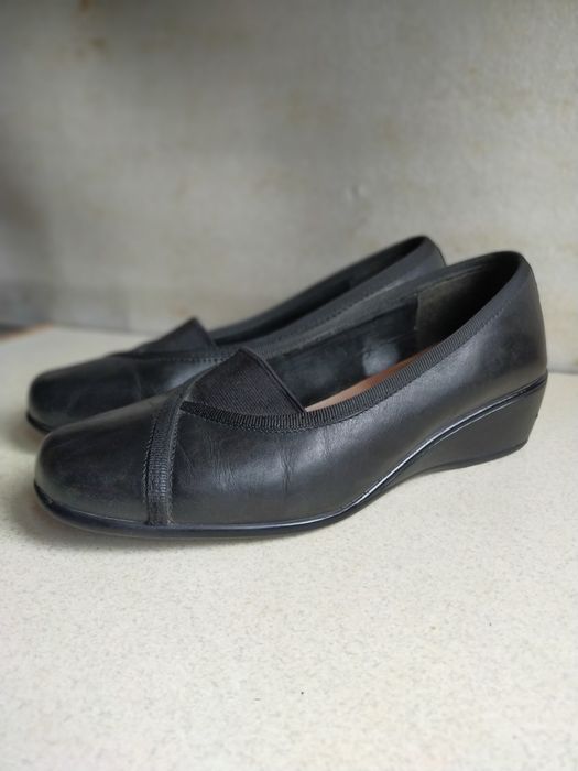 Półbuty czółenka pantofle Lasocki 38