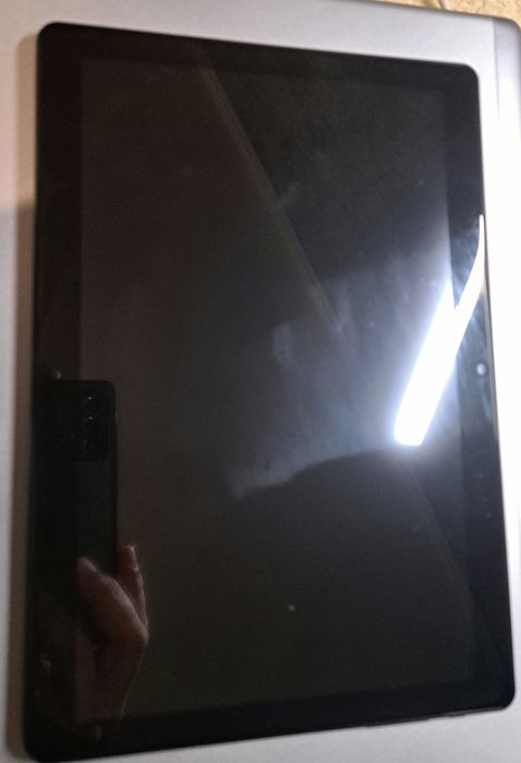 Продам на заачасти планшет Pixus joker 3/32