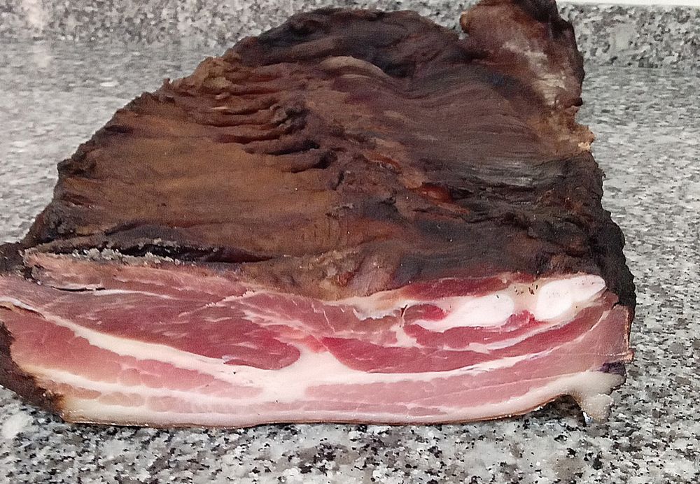 Salpicão, chouriça e alheira tradicional e regional