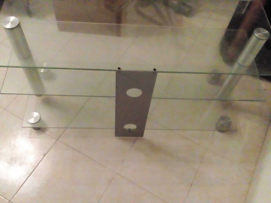 Mesa em vidro para televisão