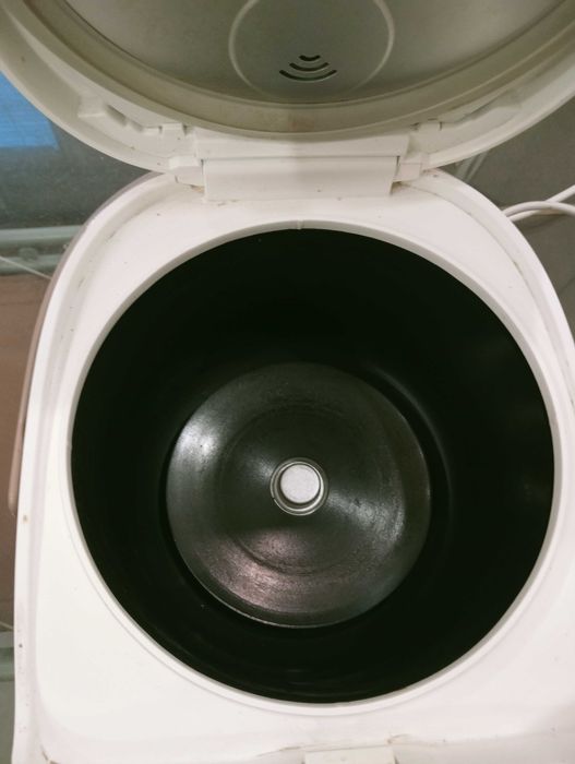 Мультиварка REDMOND