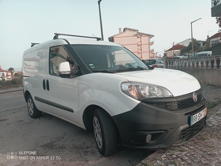 Fiat doble 1,3 de 3 lugares,vende ou troca por de maior caixa, carro econômico, só meter gasóleo e andar ano 2016