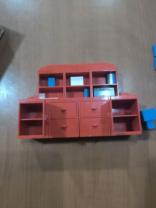 Lego C 294 Vintage 1974

Faltam algumas ( duas ou três ) peças do set