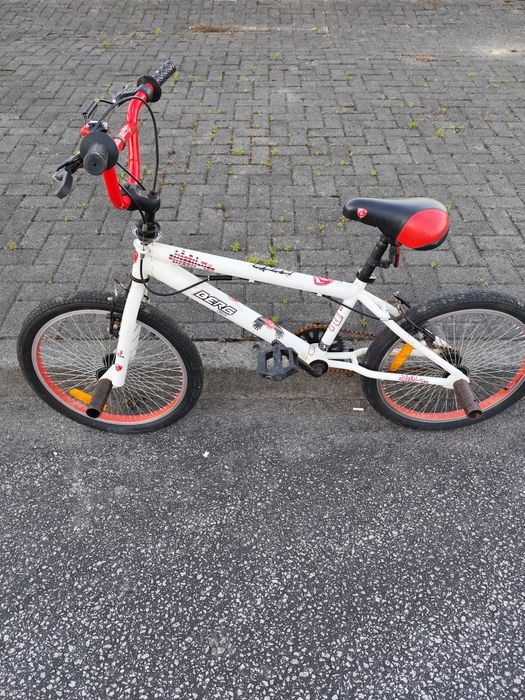 Bicicleta em bom estado