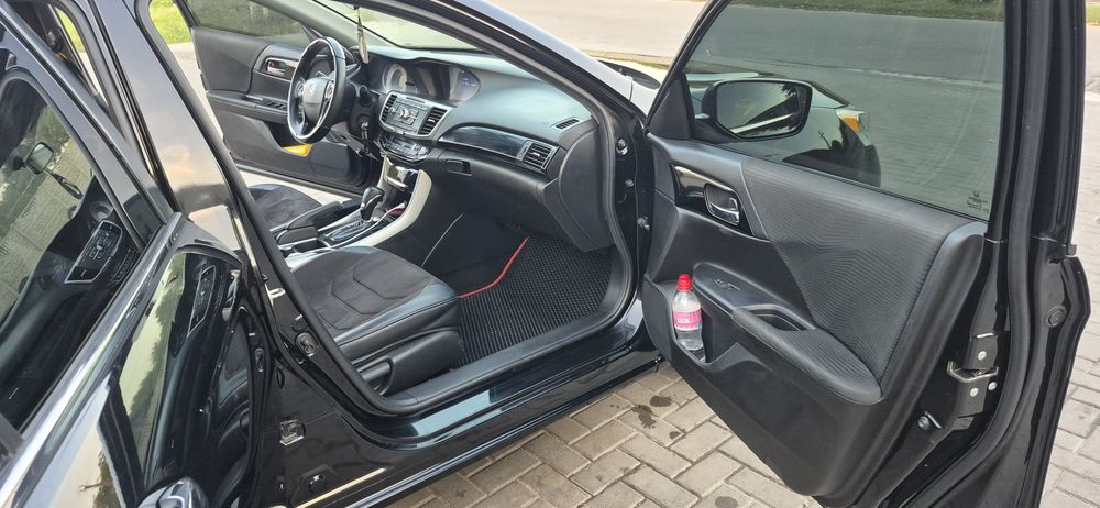 Продам Honda Accord