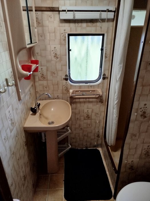 Zapraszam! Domki nad jeziorem i stawami.