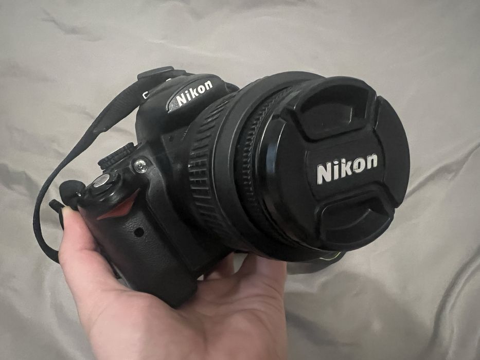 Фотоапарат Nikon  D5000