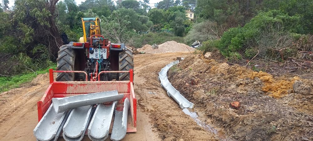 Serviços de trator/giratória - Limpeza de terrenos, jardins