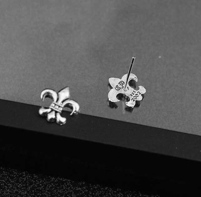 Сережки пусети Chrome Hearts | ціна за пару