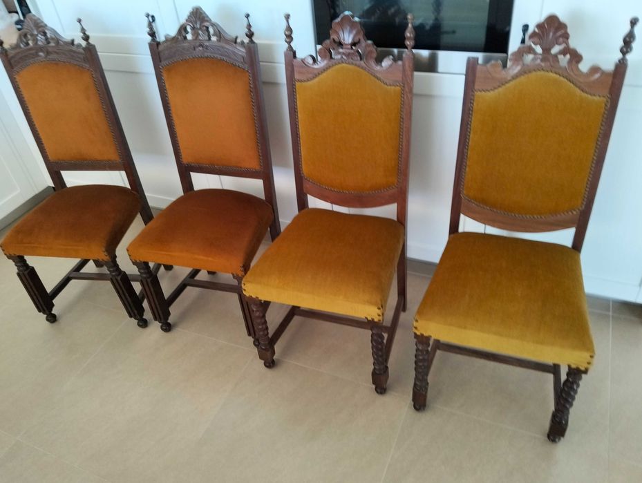 4 cadeiras antigas muito bom estado