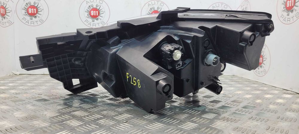 Фара права Full Led Mazda CX9 б/у оригинал 2016+