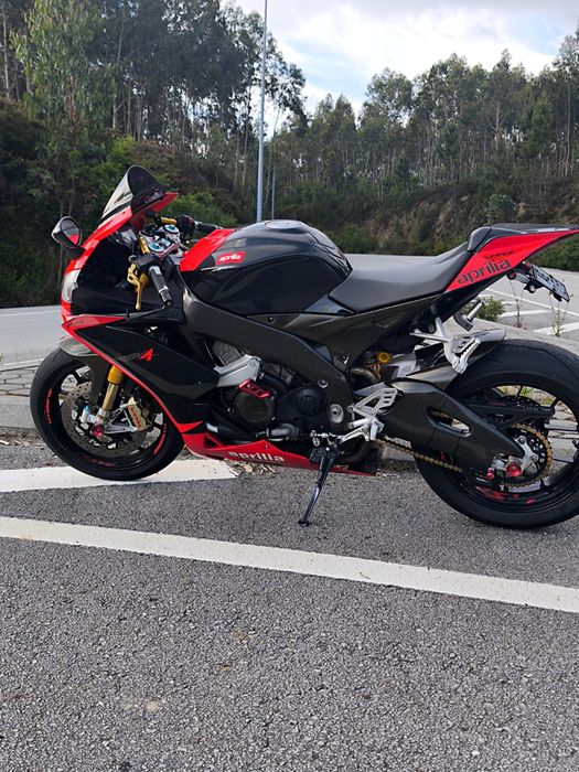 Aprilia RSV4 2012