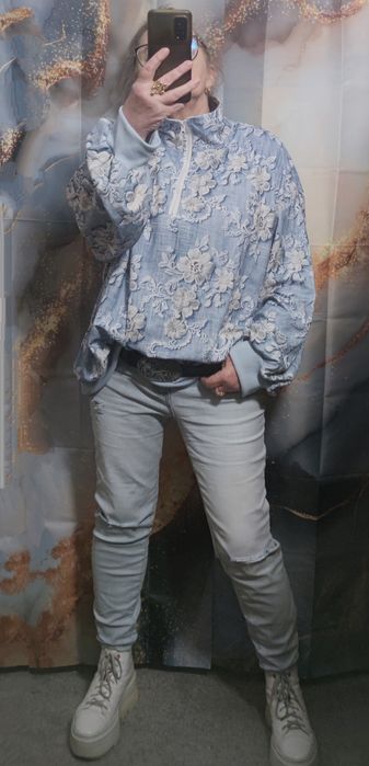 Bluza kwiaty błękitna