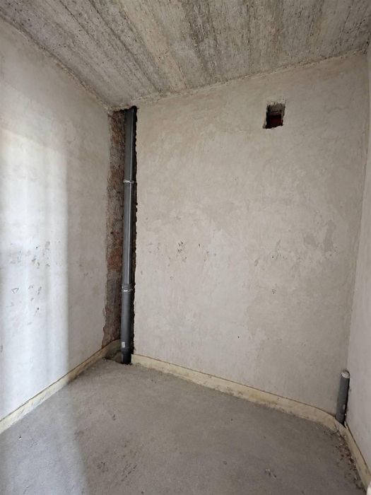Дешево продаю 3 кімнатну квартиру Краківський