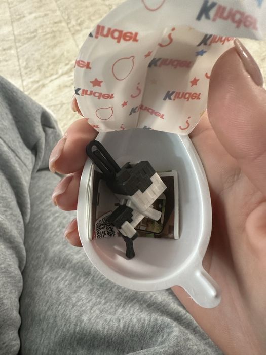 Продам фігурки kinder minecraft