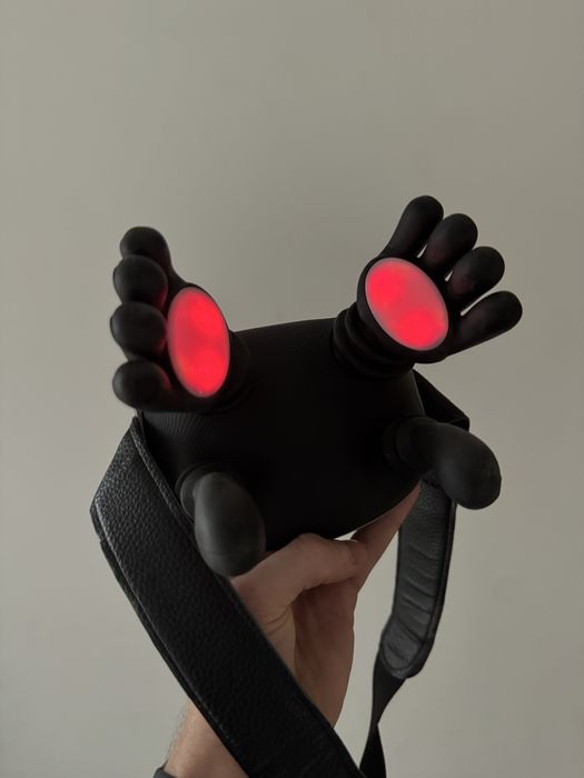 Inteligentny masażer imitujący dłonie