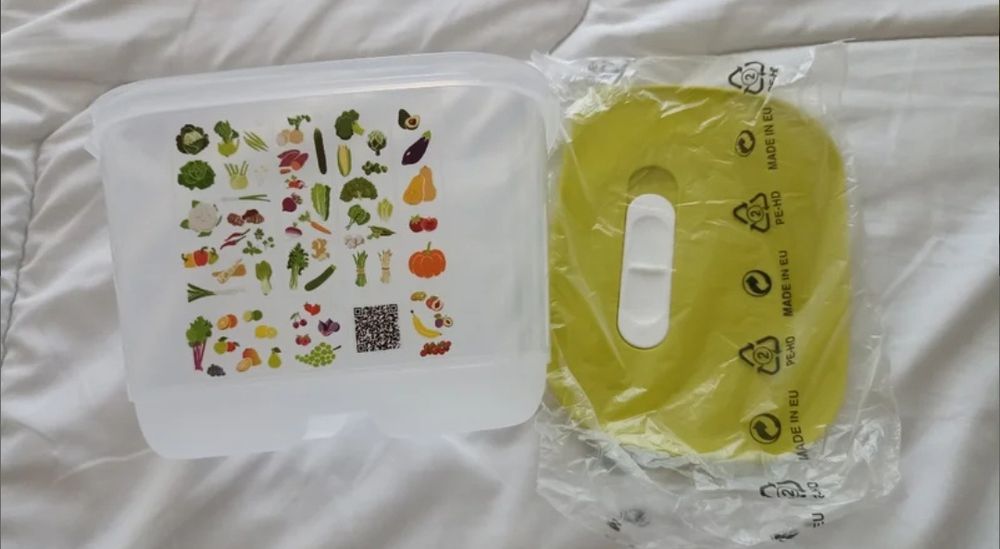 Caixa de conservação Tupperware.