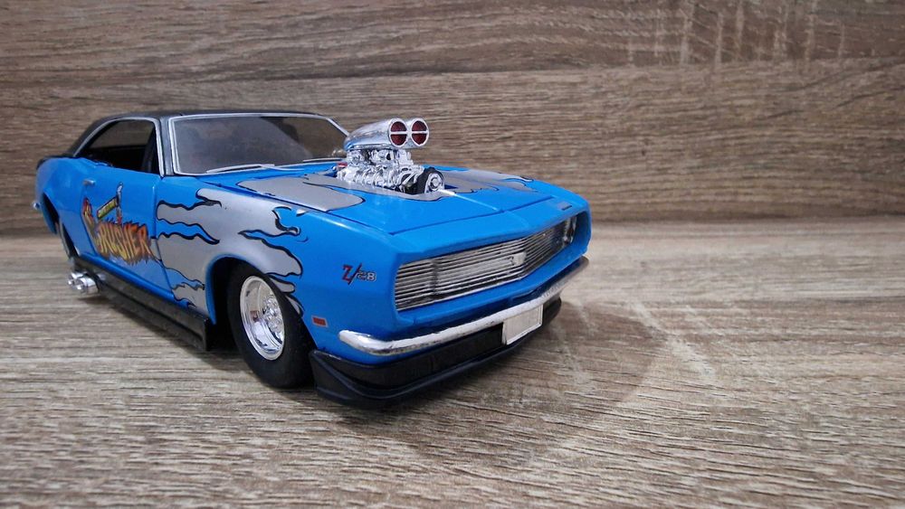 Miniatura Chevrolet Camaro SS »1968» 1:24