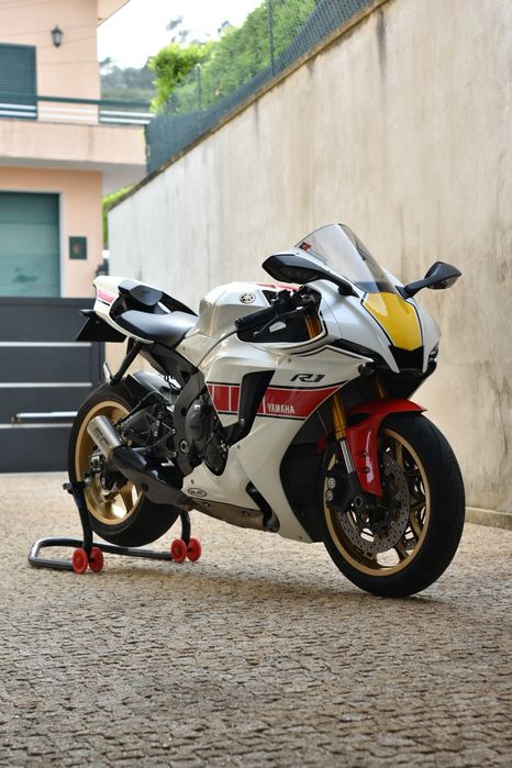 Yamaha R1 60th Anniversary