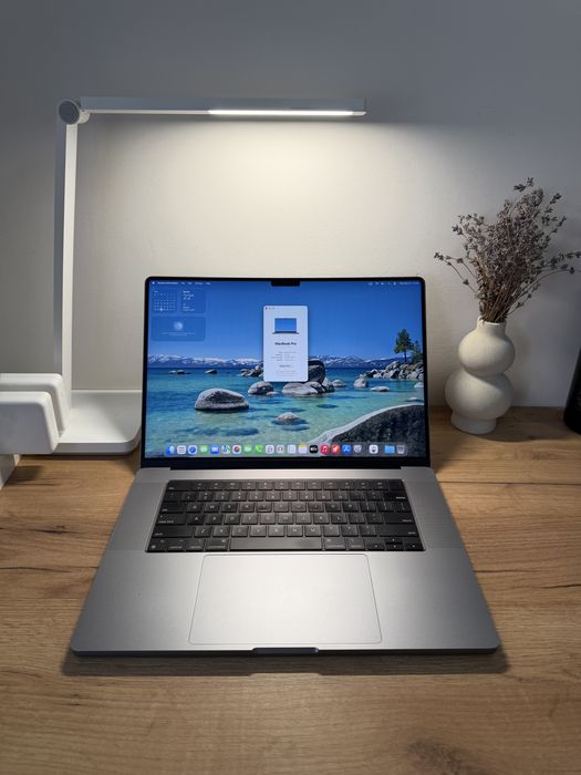 MacBook Pro 16’ 2021 M1 Max 32Gb 512Gb SSD 24 GPU