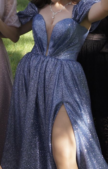 Вечірня блискуча сукня, одягнена 1 раз, 46 розмір