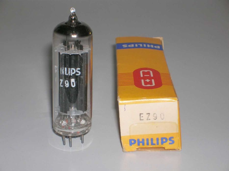 Válvula electrónica rectificadora EZ90 Philips.