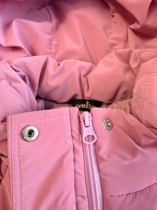 Продам гарну на дівчинку куртку