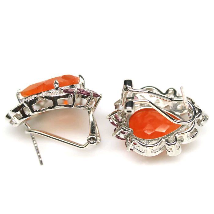 Серьги из оранжевого сердолика, граната и циркония, серебро 925 пробы