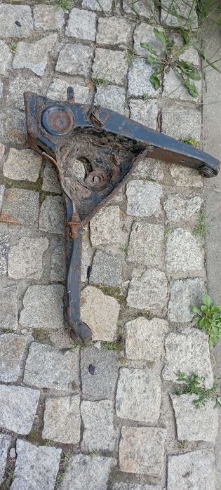 Wahacz tylny fiat 126p