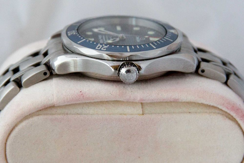 Omega Seamster Diver Professional 300M Automatic James Bond