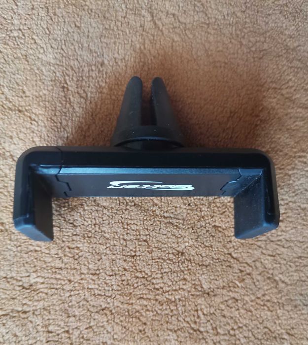 uchwyt samochodowy na telefon