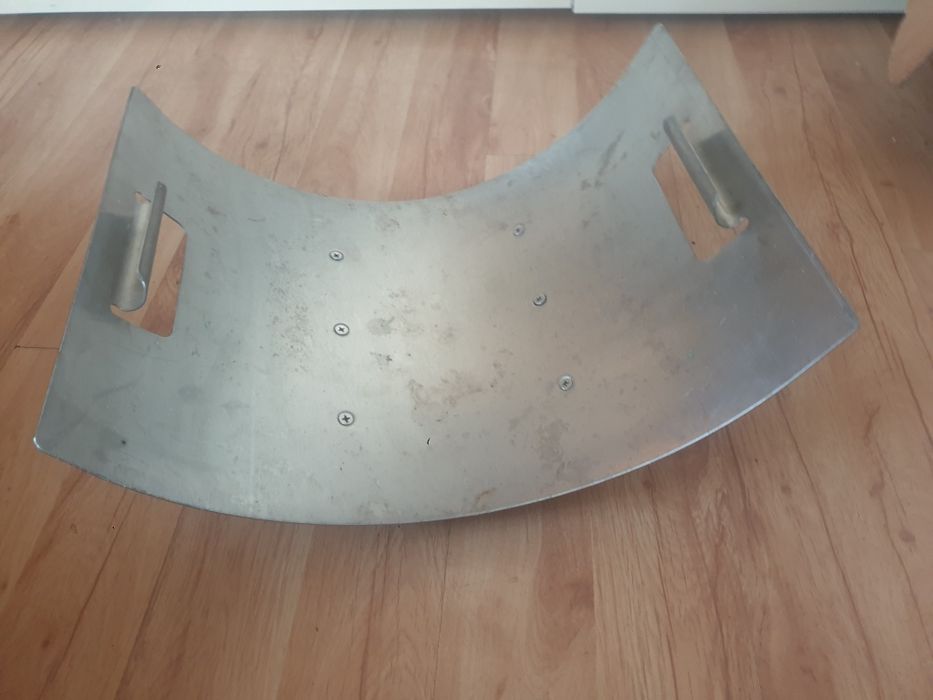Stojak metalowy na drzewo kominkowe