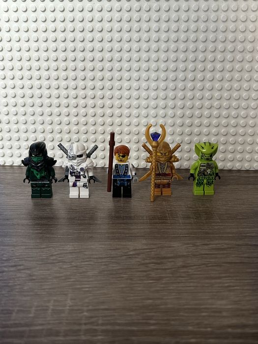 LEGO Ninjago 4 mystery boxy