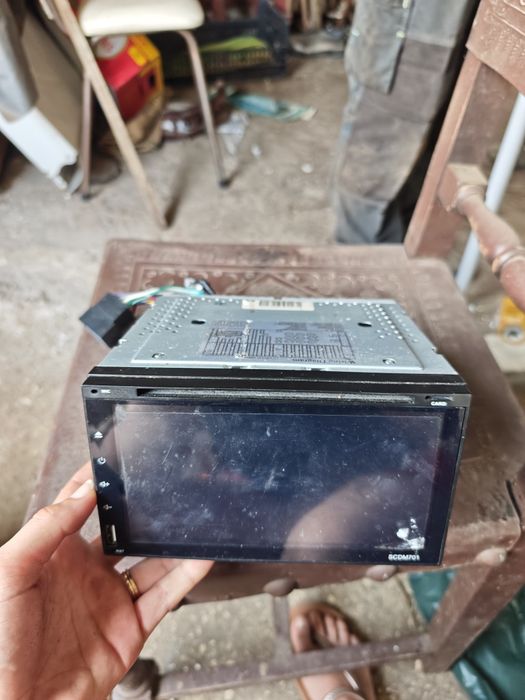 Radio tátil compatível com vários carros