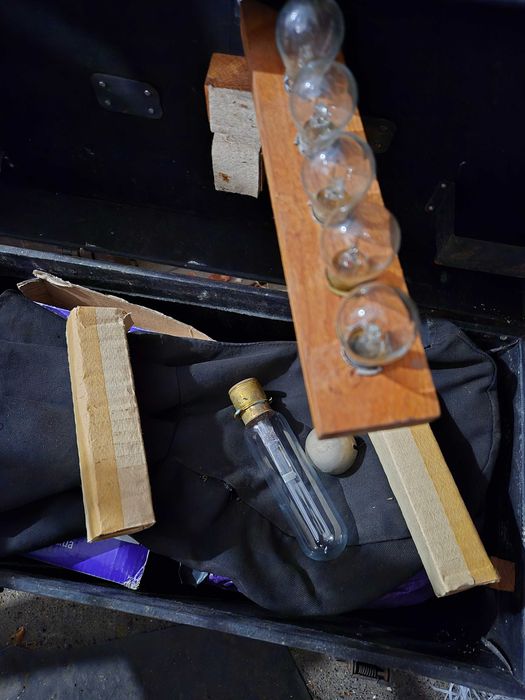 лампочки СССР в фонарики  и  автоприборы